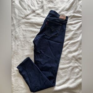 Levi skinny jeans, size 33